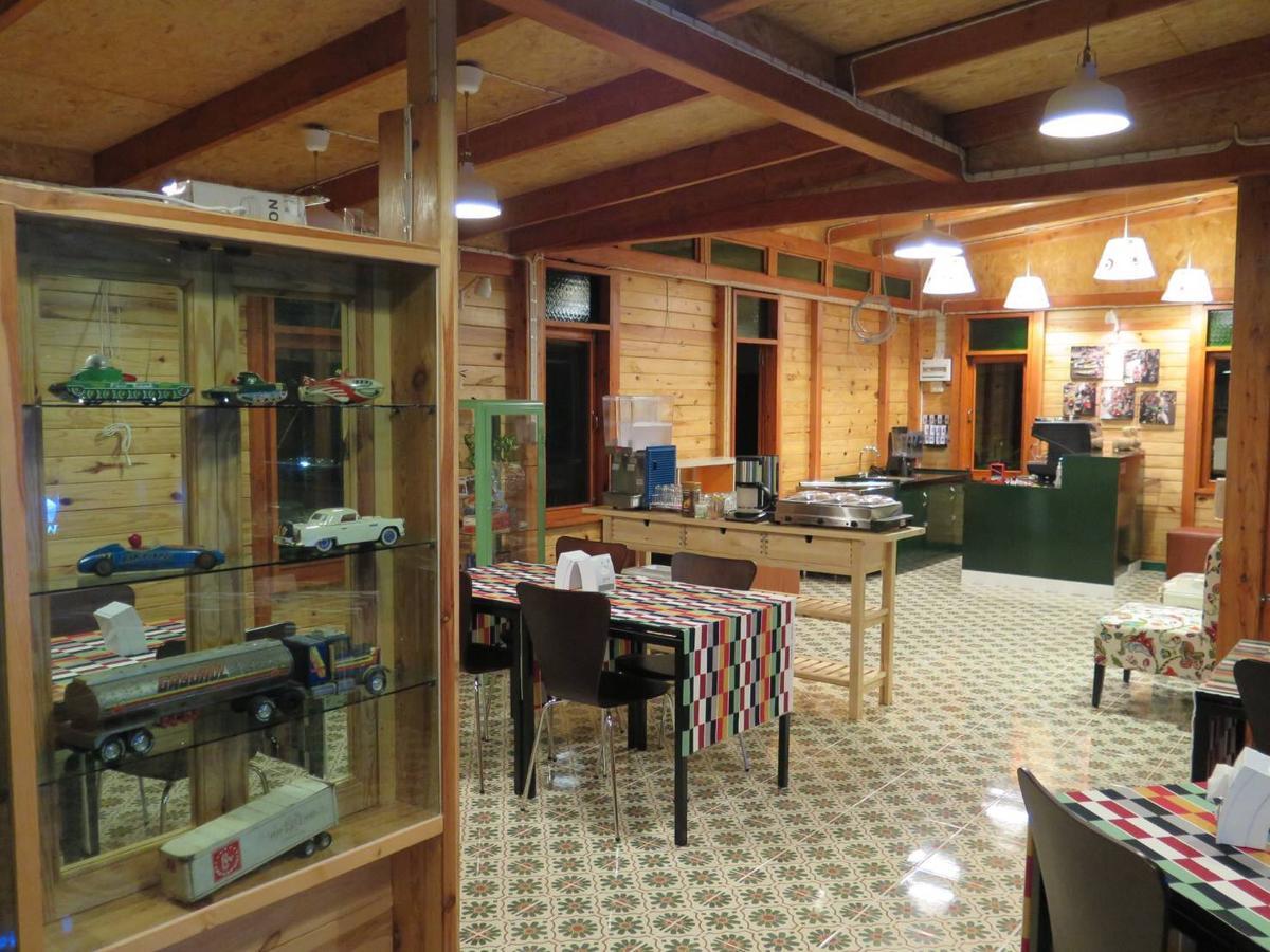 Nung Ni Bang Khon Thi Resort Amphawa Exteriör bild