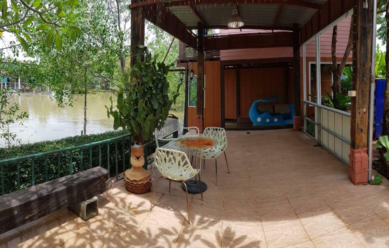 Nung Ni Bang Khon Thi Resort Amphawa Exteriör bild