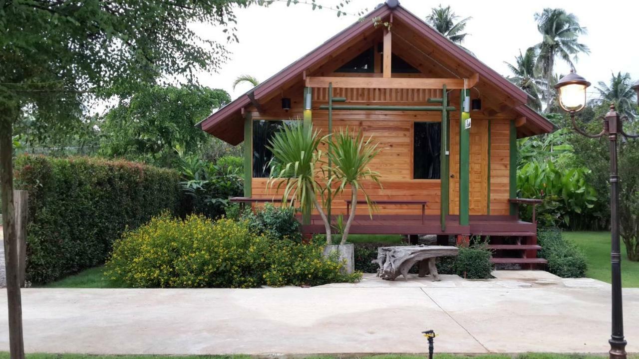 Nung Ni Bang Khon Thi Resort Amphawa Exteriör bild